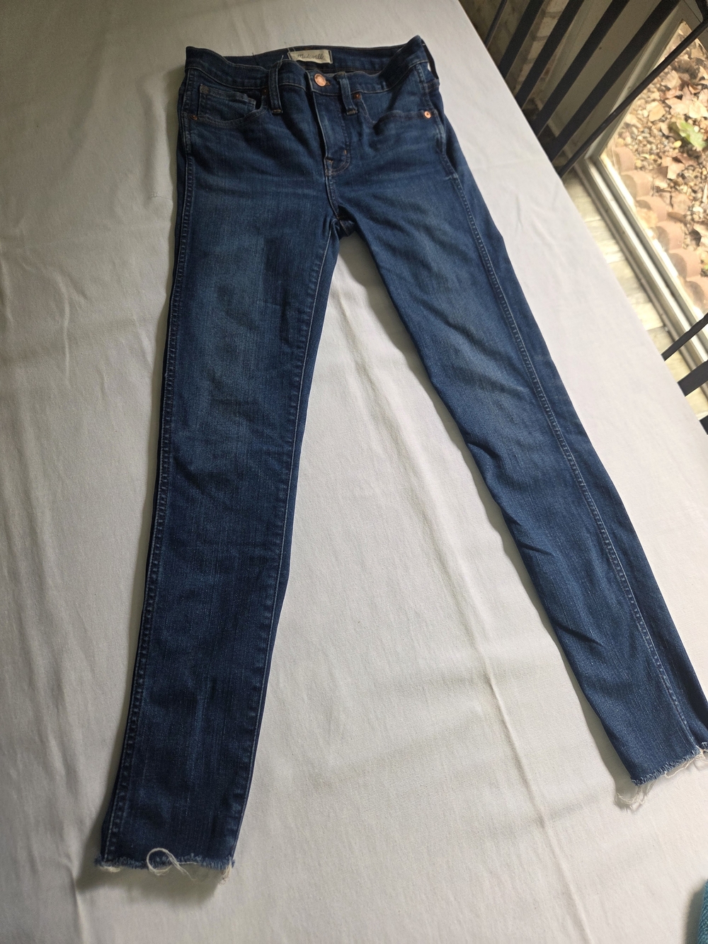 Madewell 9" High Rise Skinny Jeans Raw Hem Size 26
